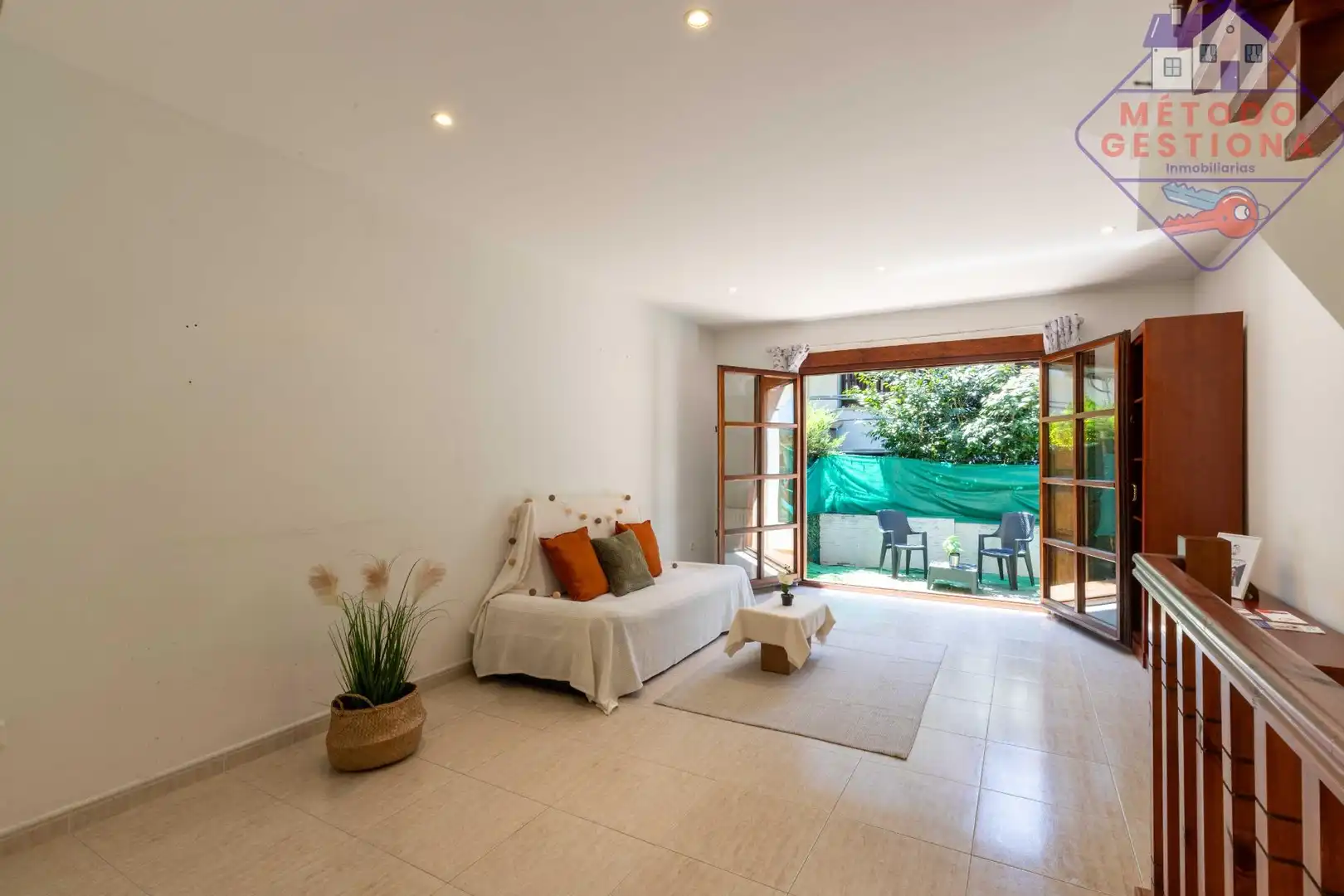Adosado con terraza en venta en Calle MONSEÑOR