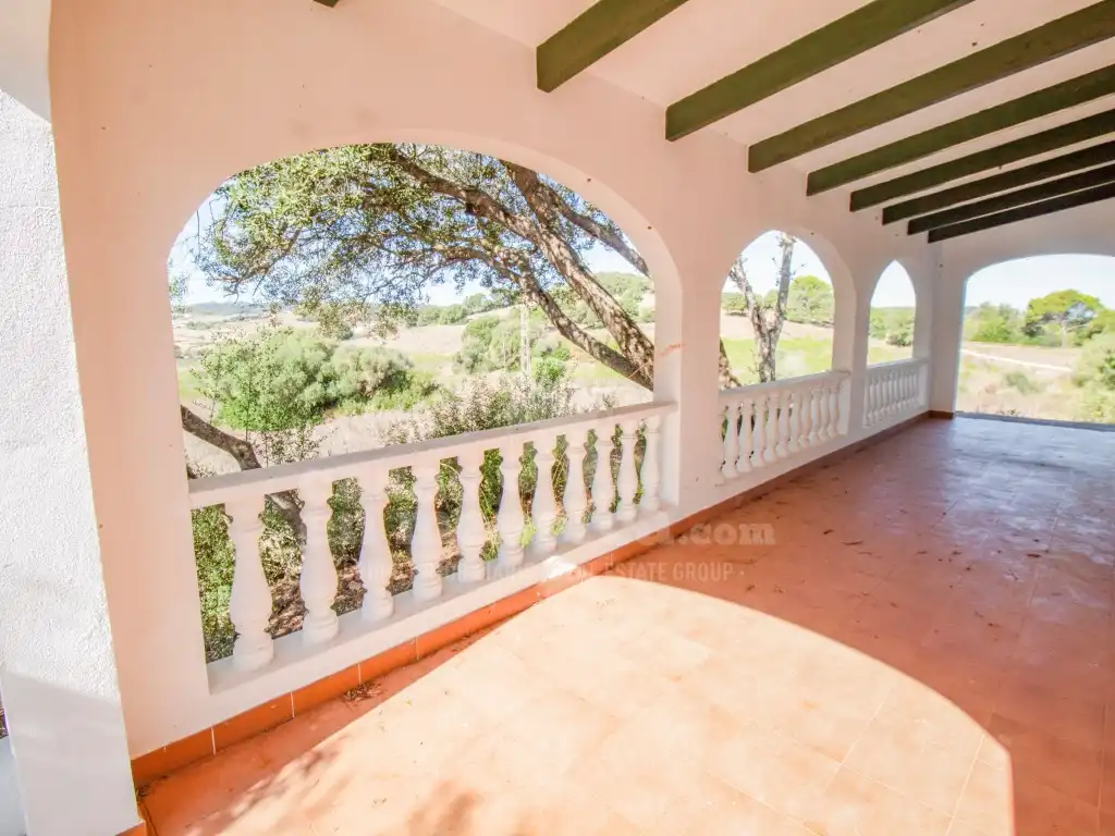 Terrassa de Finca rústica en venda en Es Mercadal amb Jardí privat