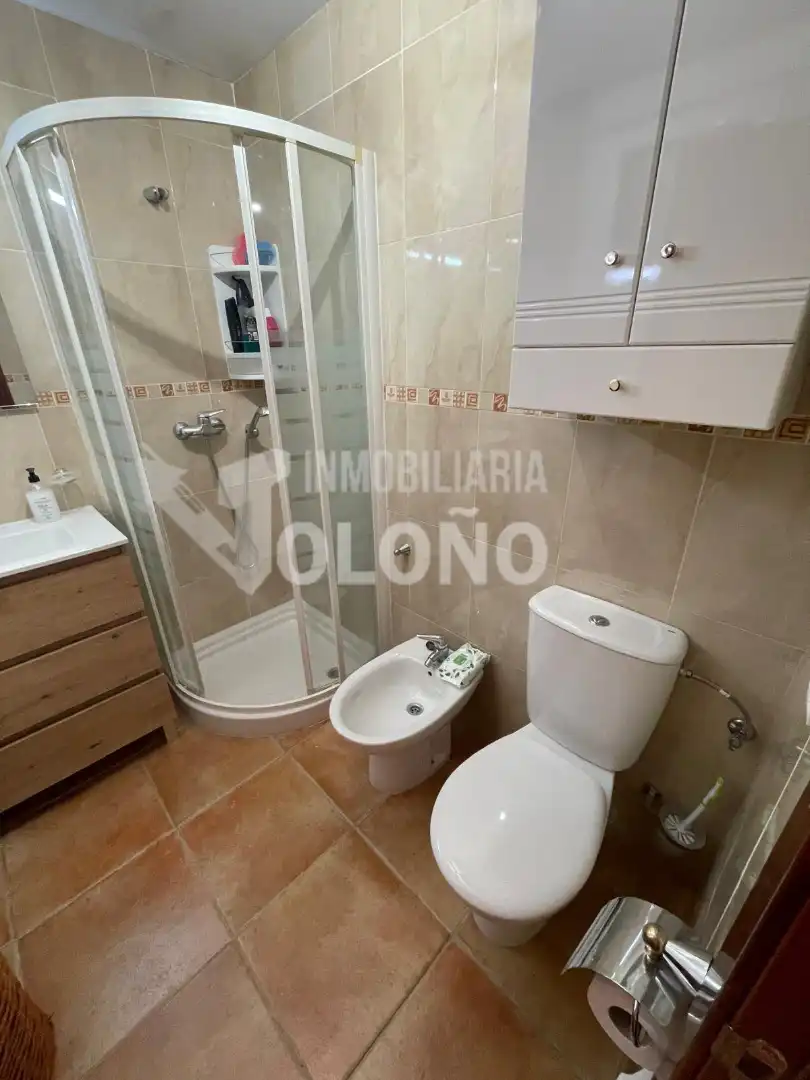 Bany de Apartament en venda en Cuzcurrita de Río Tirón amb Calefacció, Terrassa i Traster