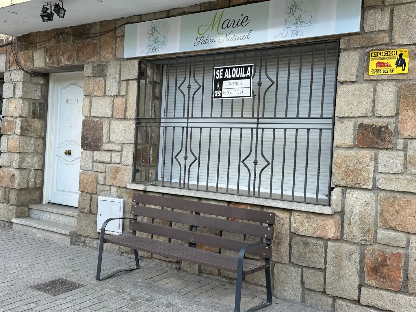 Local de alquiler en Navalafuente