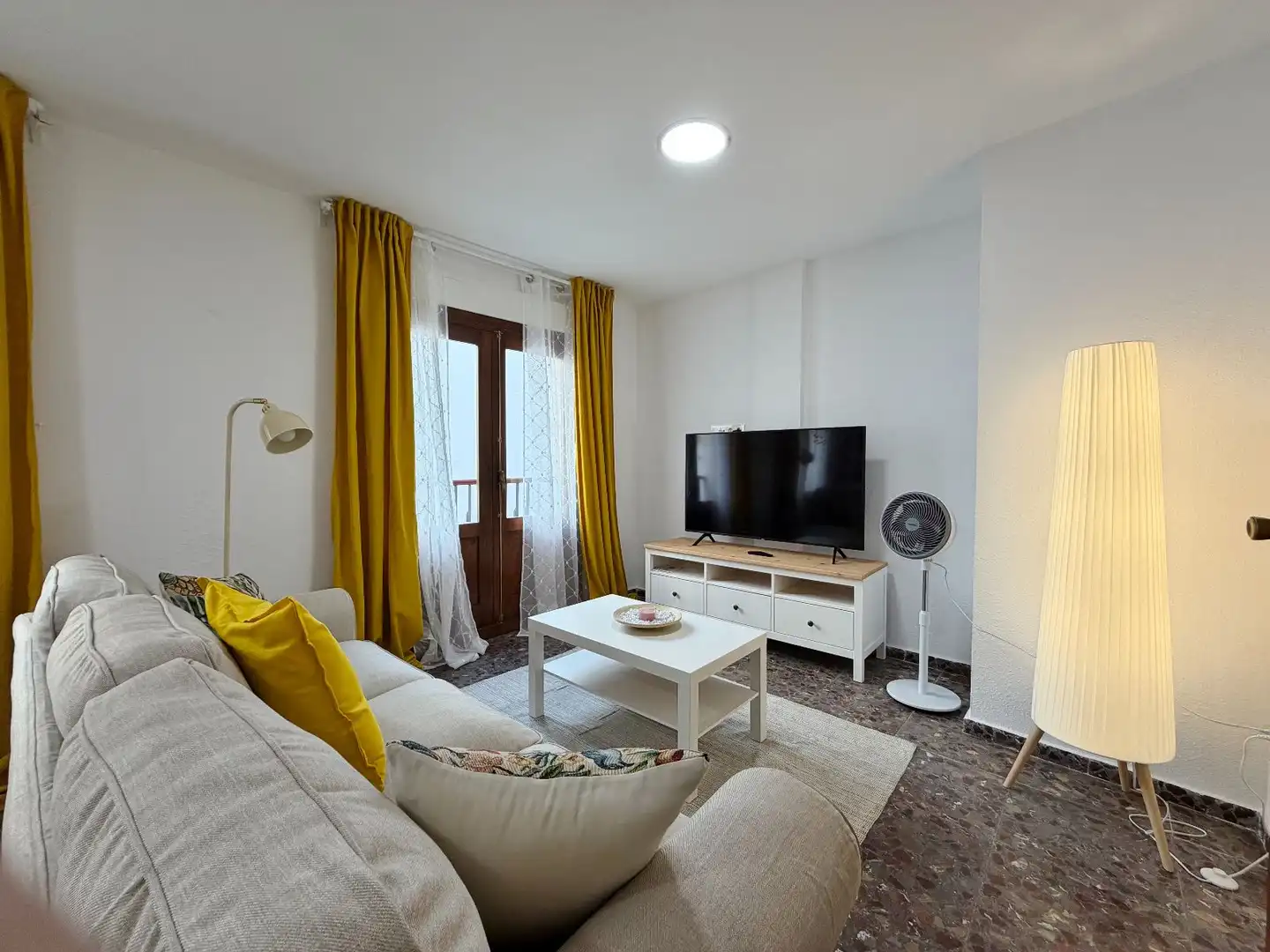 Sala d'estar de Pis de lloguer en Almería amb Aire condicionat, Calefacció i Terrassa
