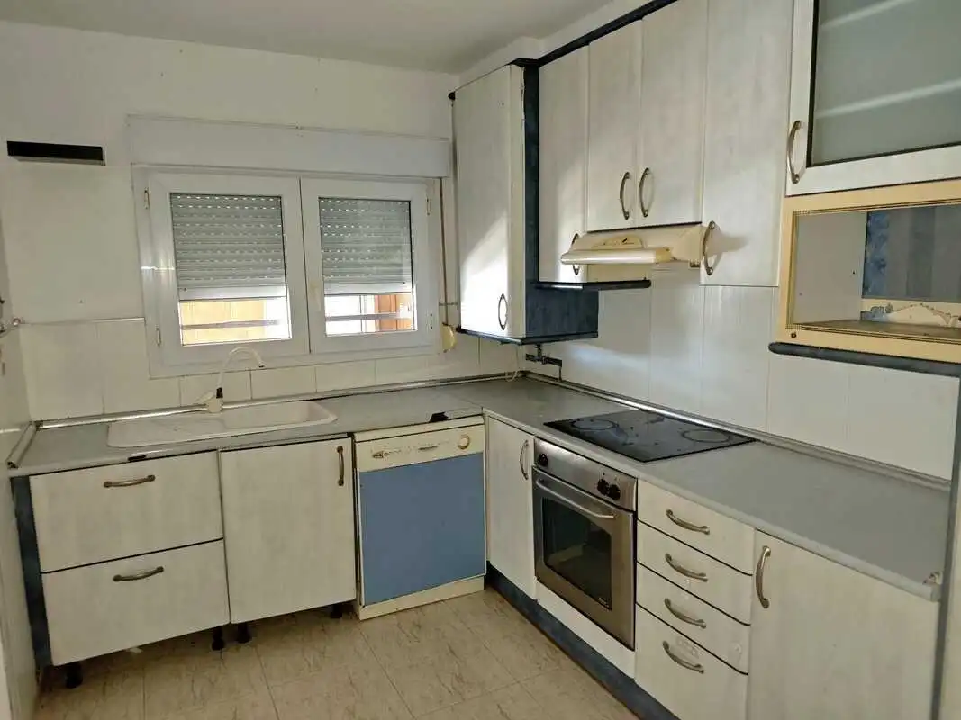 Chalet con piscina en venta en Calle MARTIN I