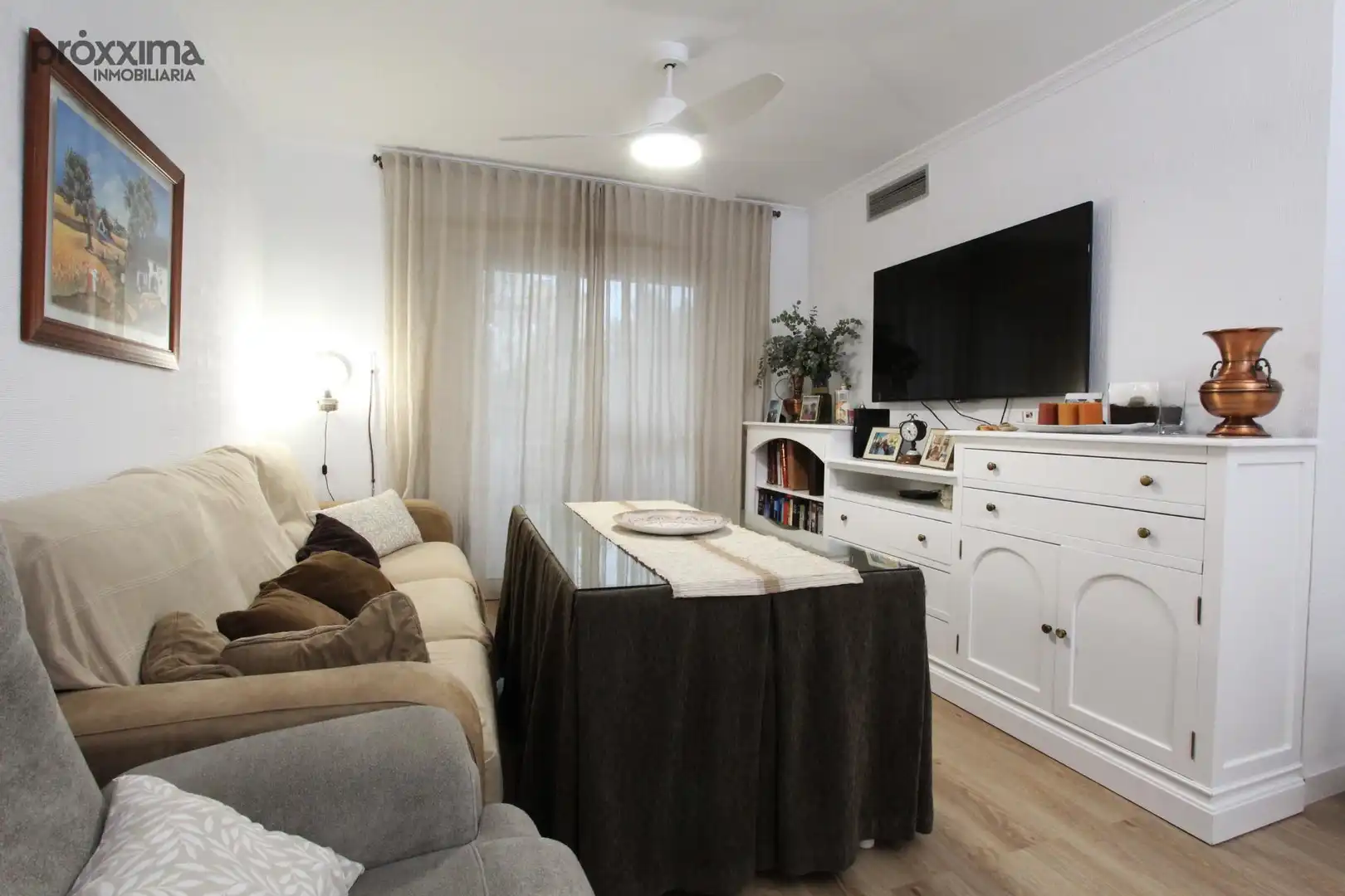 Sala d'estar de Pis en venda en Sevilla amb Aire condicionat i Terrassa
