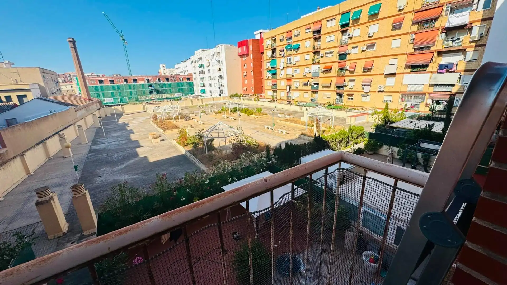 Vista exterior de Piso de alquiler en Valencia con Aire acondicionado, Calefacción y Jardín privado
