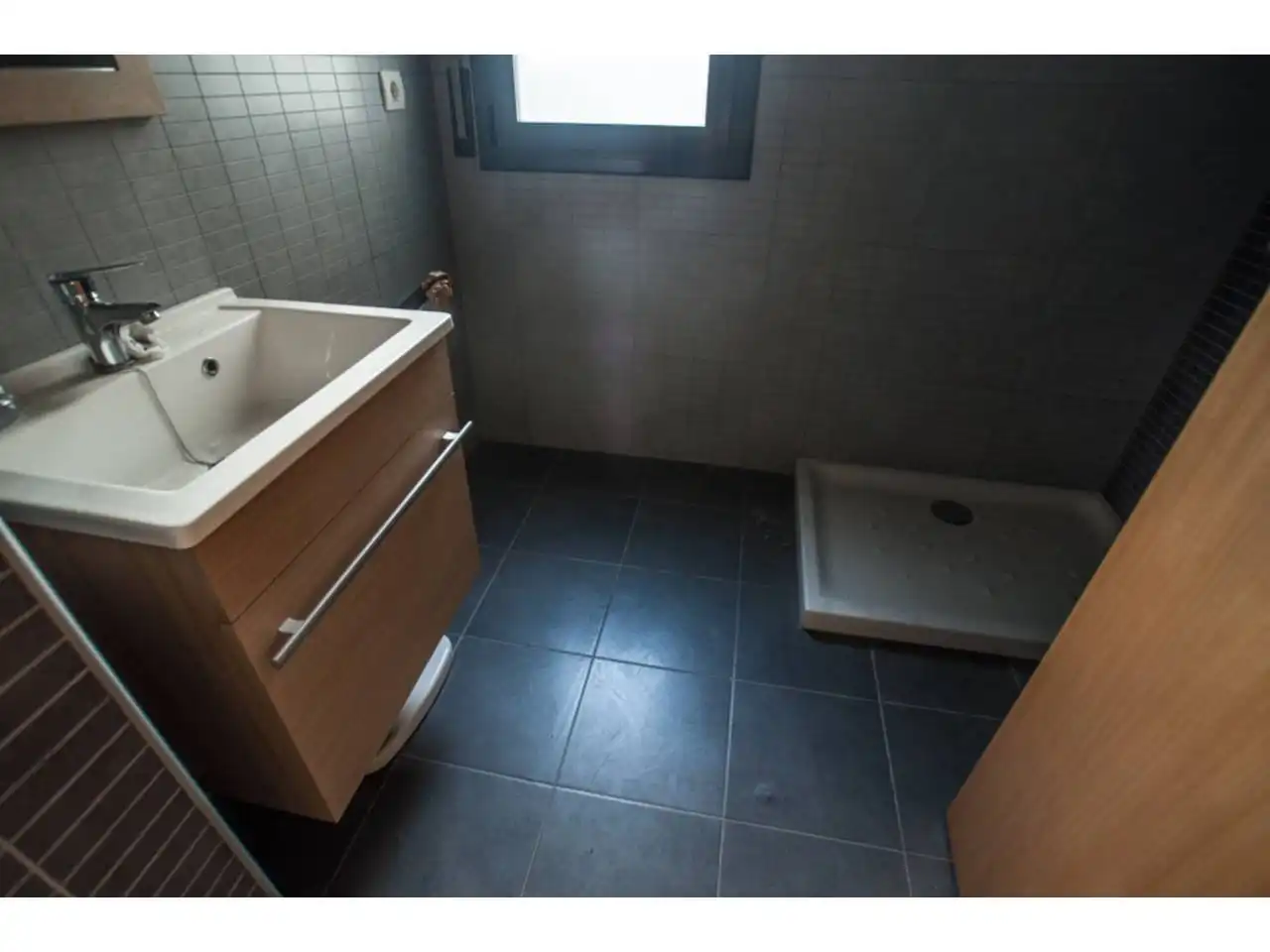 Bathroom of Flat for sale in Manresa  with Heating and Parquet flooring