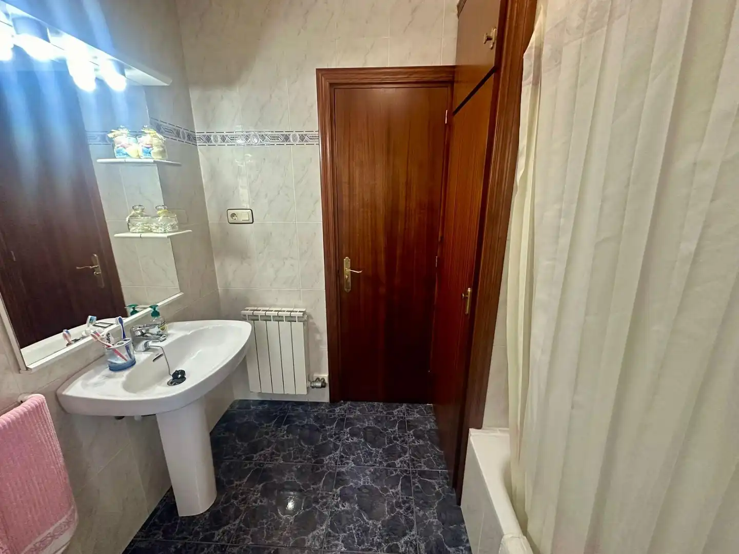Bathroom of Houses for sale in El Vendrell  with Private garden, Terrace and Storage room