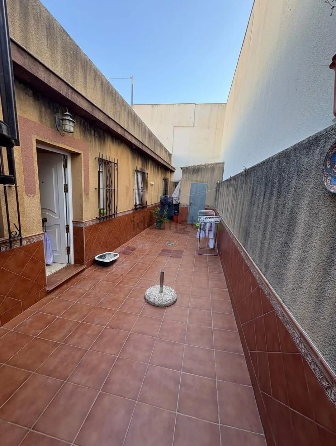 Terrassa de Casa adosada en venda en Chiclana de la Frontera amb Terrassa i Balcó
