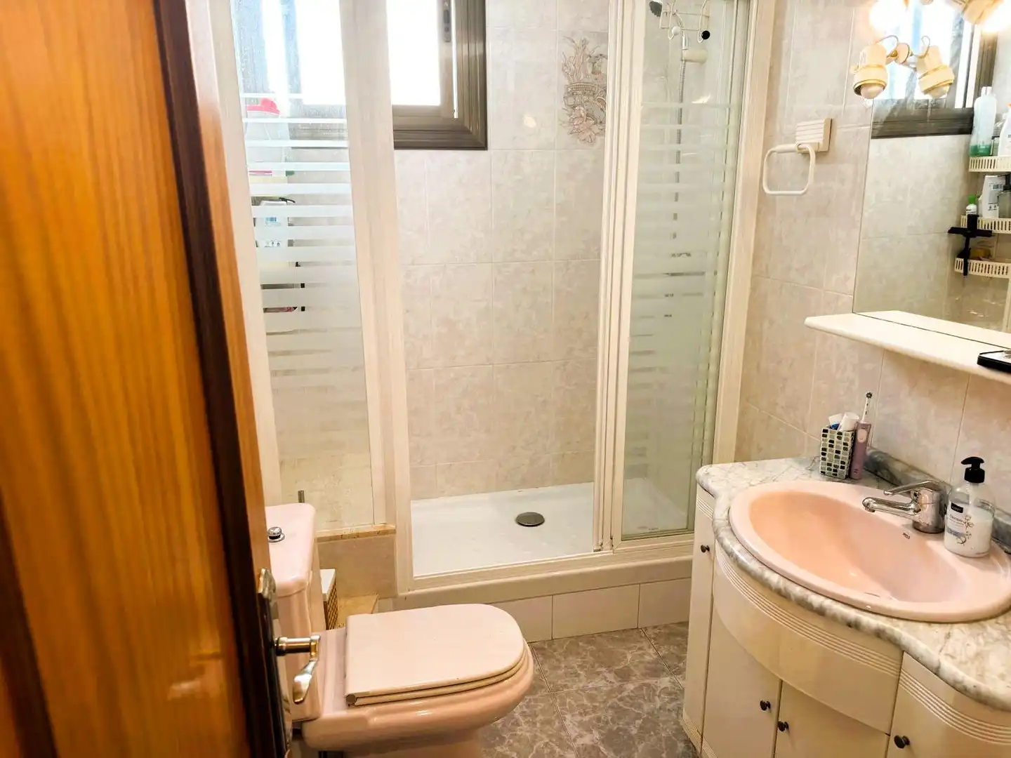 Baño de Piso en venta en Vilanova i la Geltrú con Aire acondicionado, Calefacción y Balcón