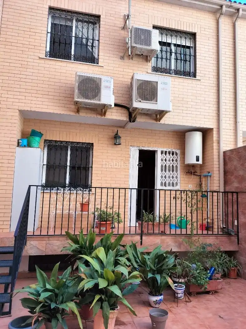 Adossat en venda a Calle Virgen del Rocío 33, imagen 5