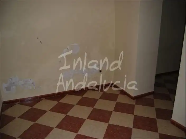 Casa adosada en venda en Loja amb Traster i Internet