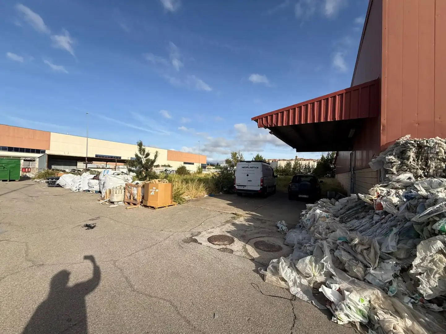 Aparcament de Nau industrial en venda en Viana