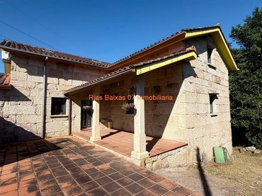 House with garden for sale in Covelo