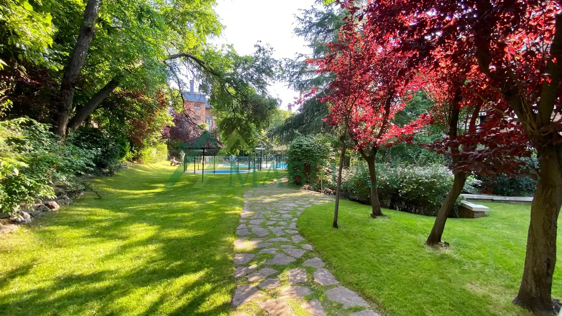 Garten von Dachboden zum Verkauf in Las Rozas de Madrid mit Klimaanlage, Heizung und Parkett