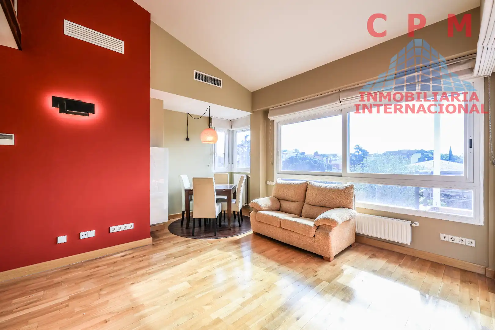 Sala de estar de Ático de alquiler en  Madrid Capital con Aire acondicionado, Calefacción y Parquet