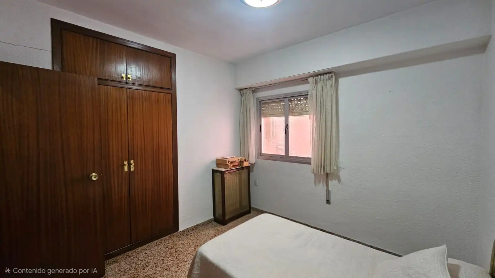 Bedroom of Flat for sale in Valencia  with Air Conditioner, Heating and Balcony