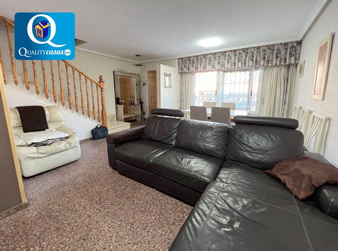 Living room of Single-family semi-detached for sale in Alicante / Alacant  with Air Conditioner, Heating and Terrace