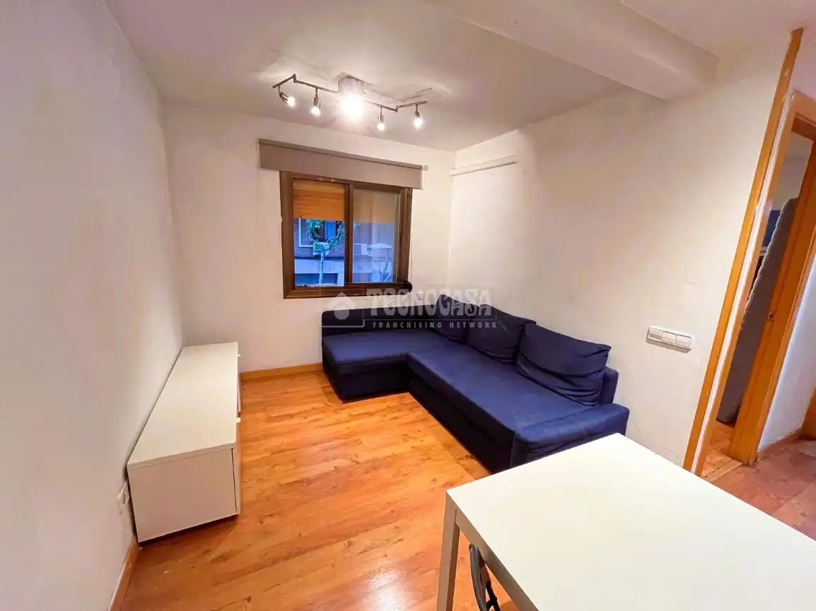 Sala de estar de Piso en venta en L'Hospitalet de Llobregat con Trastero