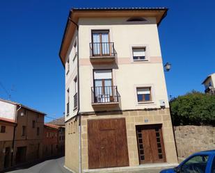 Vista exterior de Apartament en venda en Briones amb Balcó
