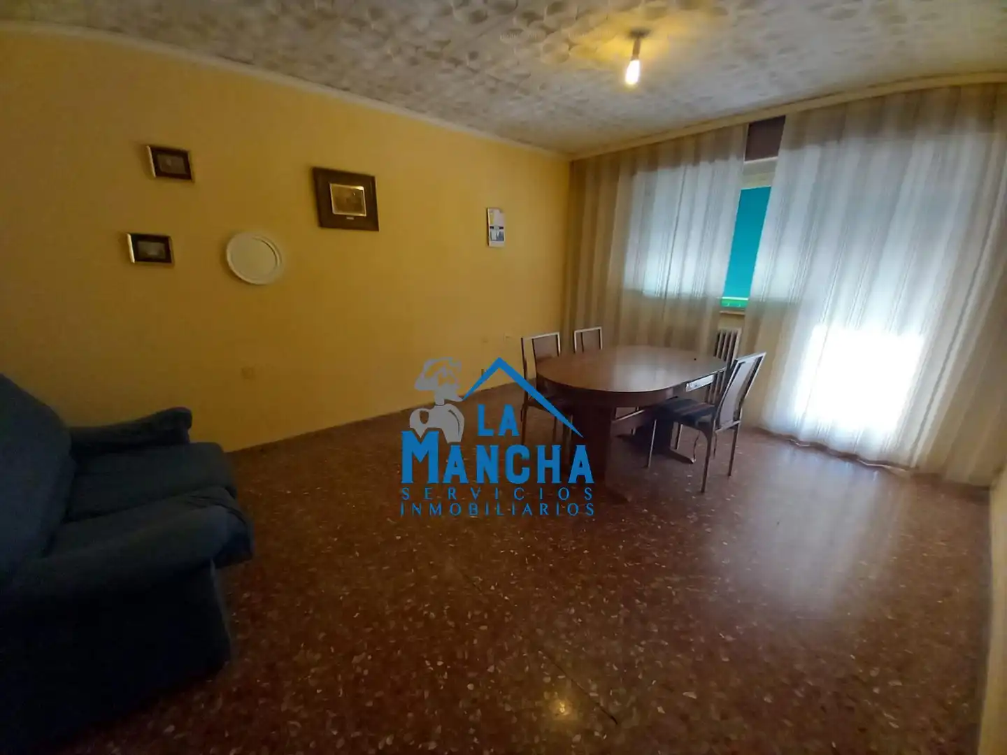 Living room of Flat for sale in Albacete  with Storage room and Balcony