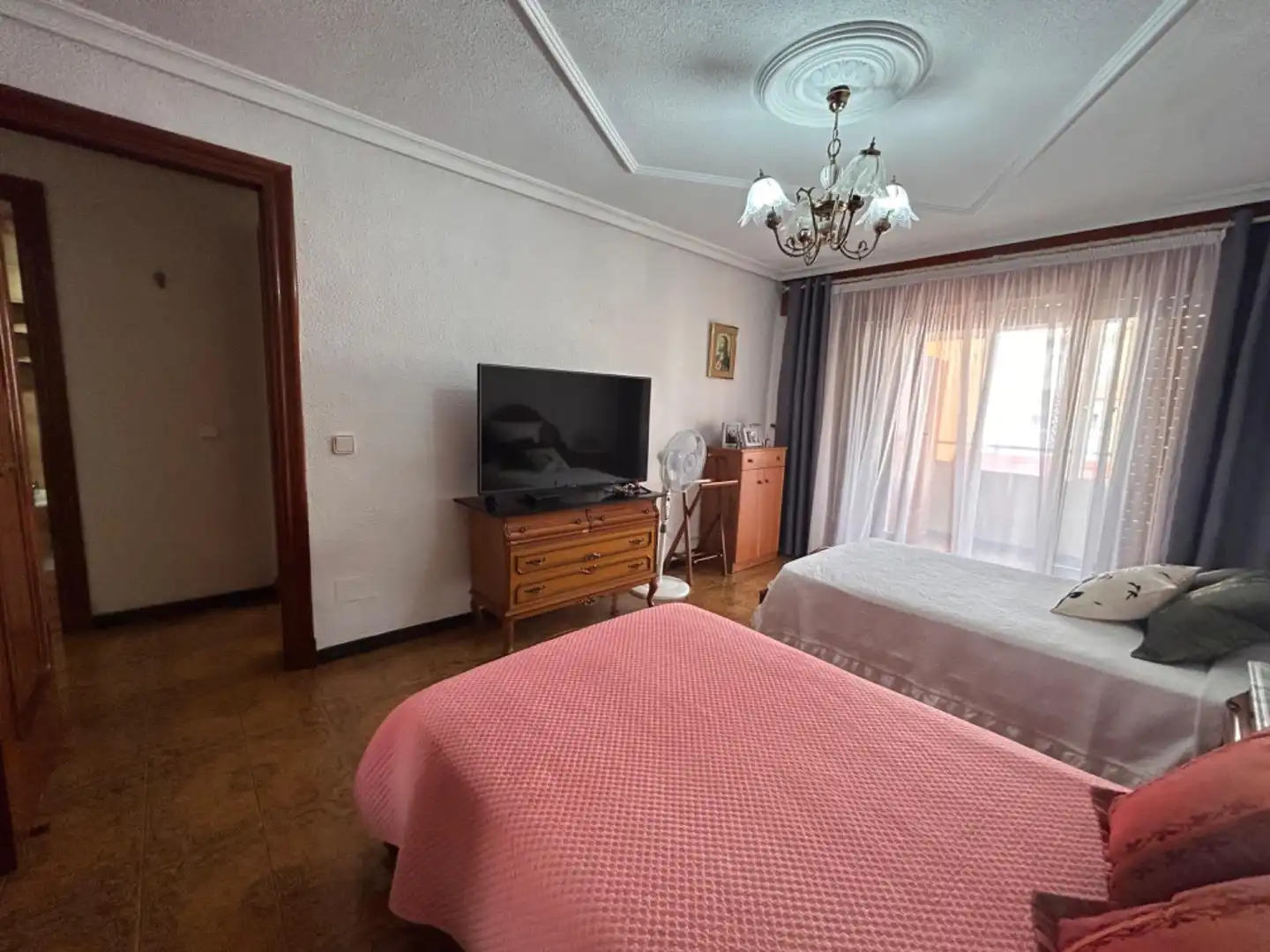 Habitación de Casa o chalet en venta en Guardamar del Segura con Aire acondicionado, Jardín privado y Amueblado