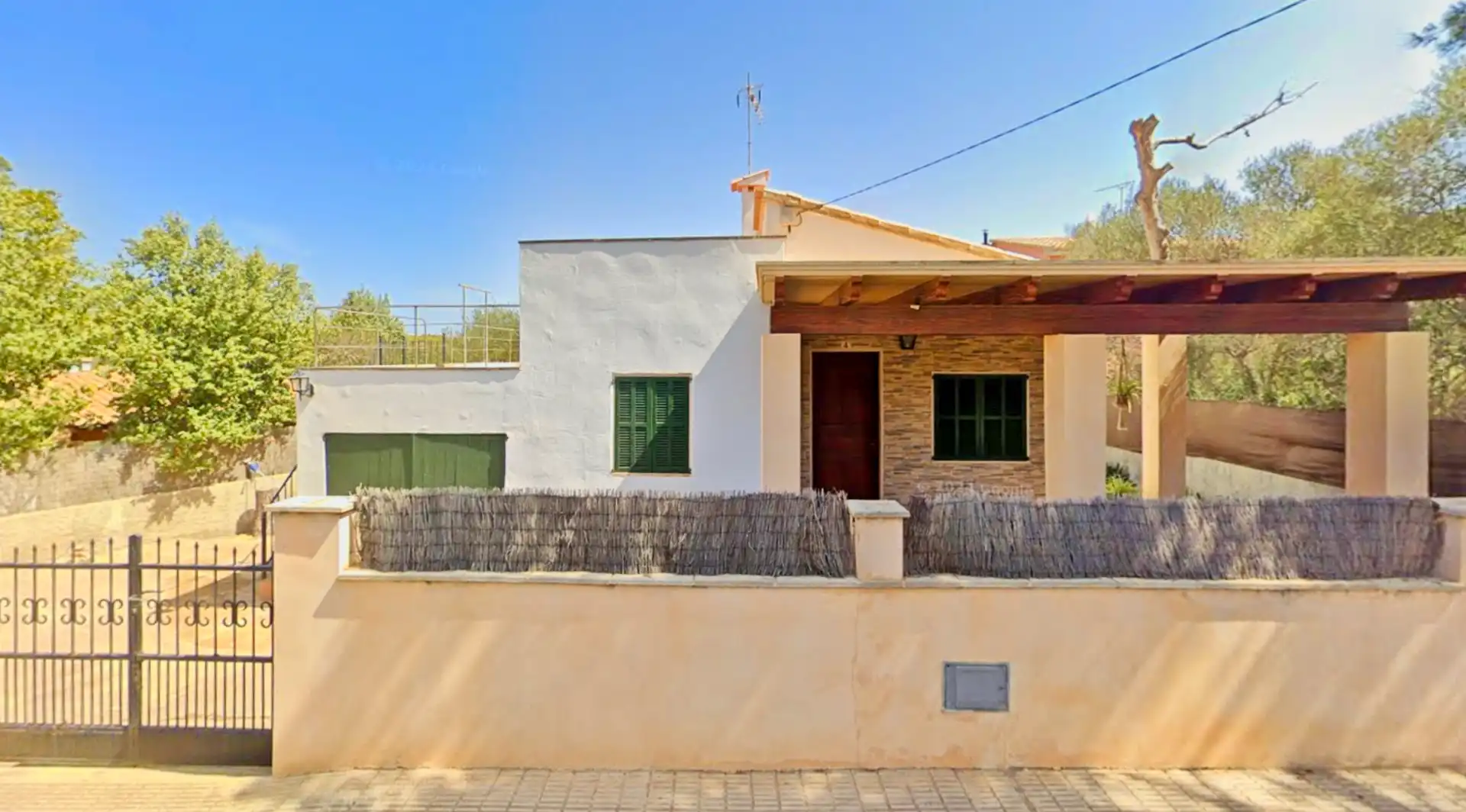 Vista exterior de Casa o xalet de lloguer en Santanyí amb Jardí privat, Terrassa i Traster