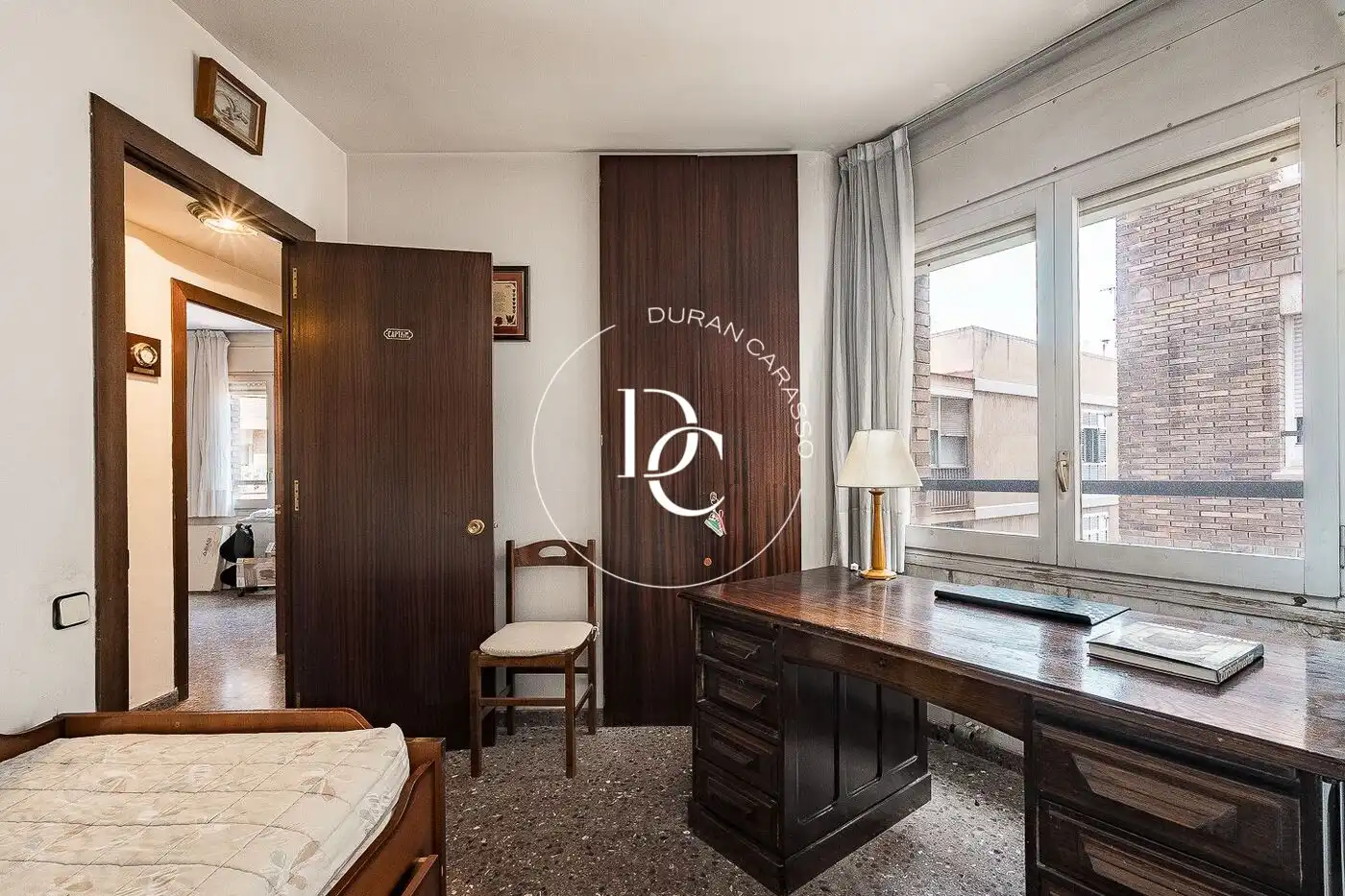 Habitación de Piso en venta en Barcelona con Calefacción y Balcón