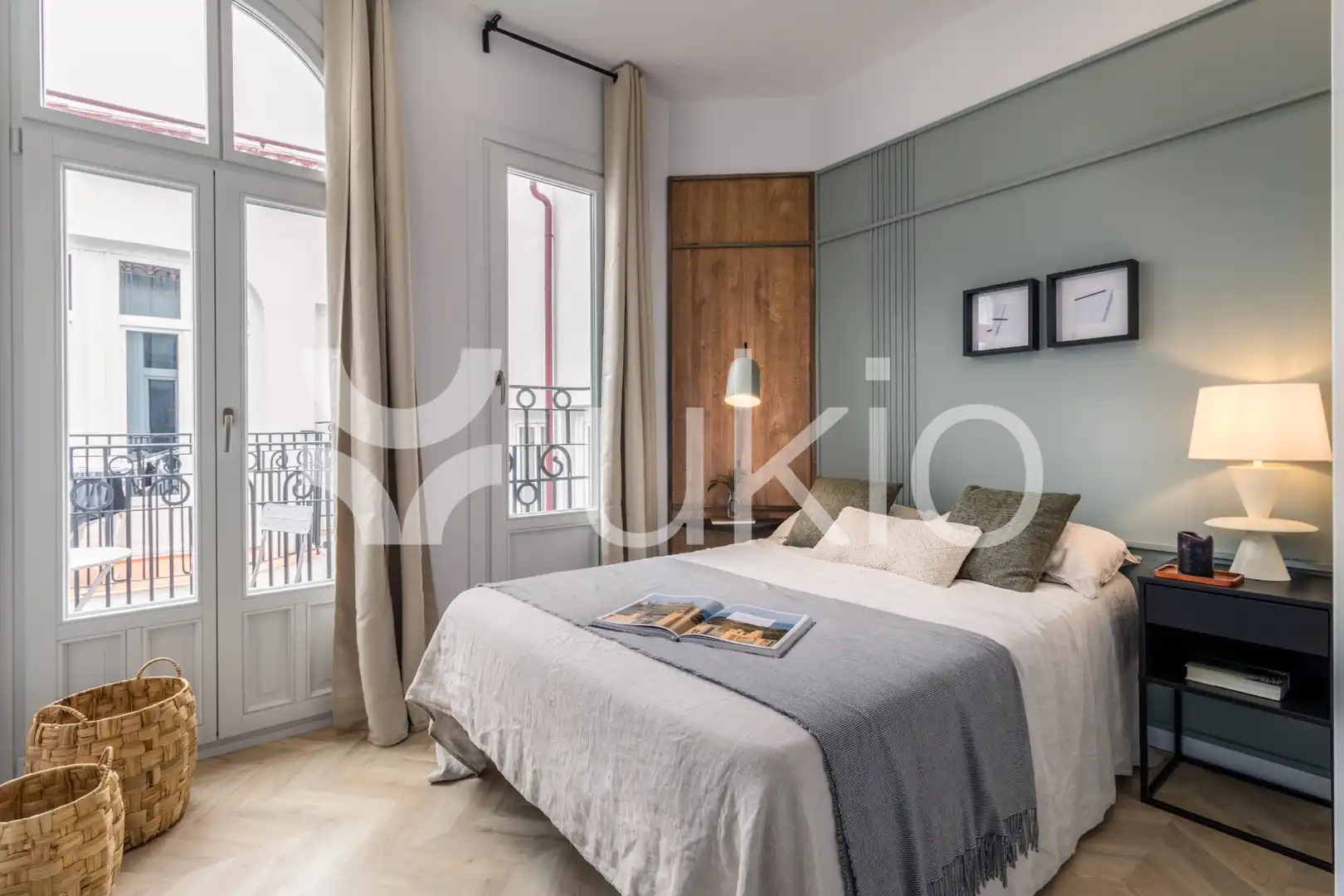 Schlafzimmer von Wohnungen zur Miete in Madrid mit Klimaanlage, Heizung und Terrasse