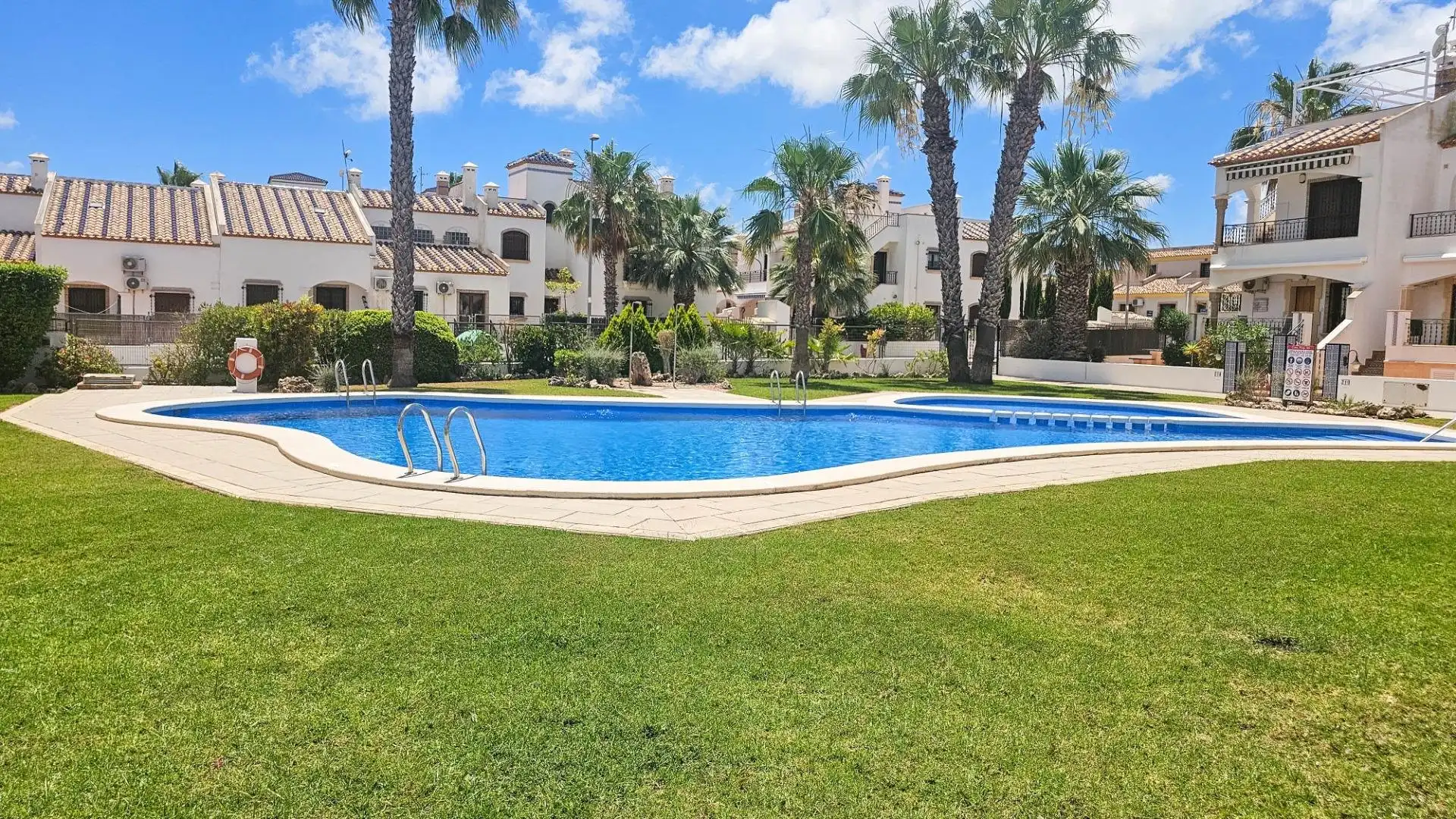 Schwimmbecken von Country house zum Verkauf in Orihuela mit Privatgarten, Terrasse und Schwimmbad