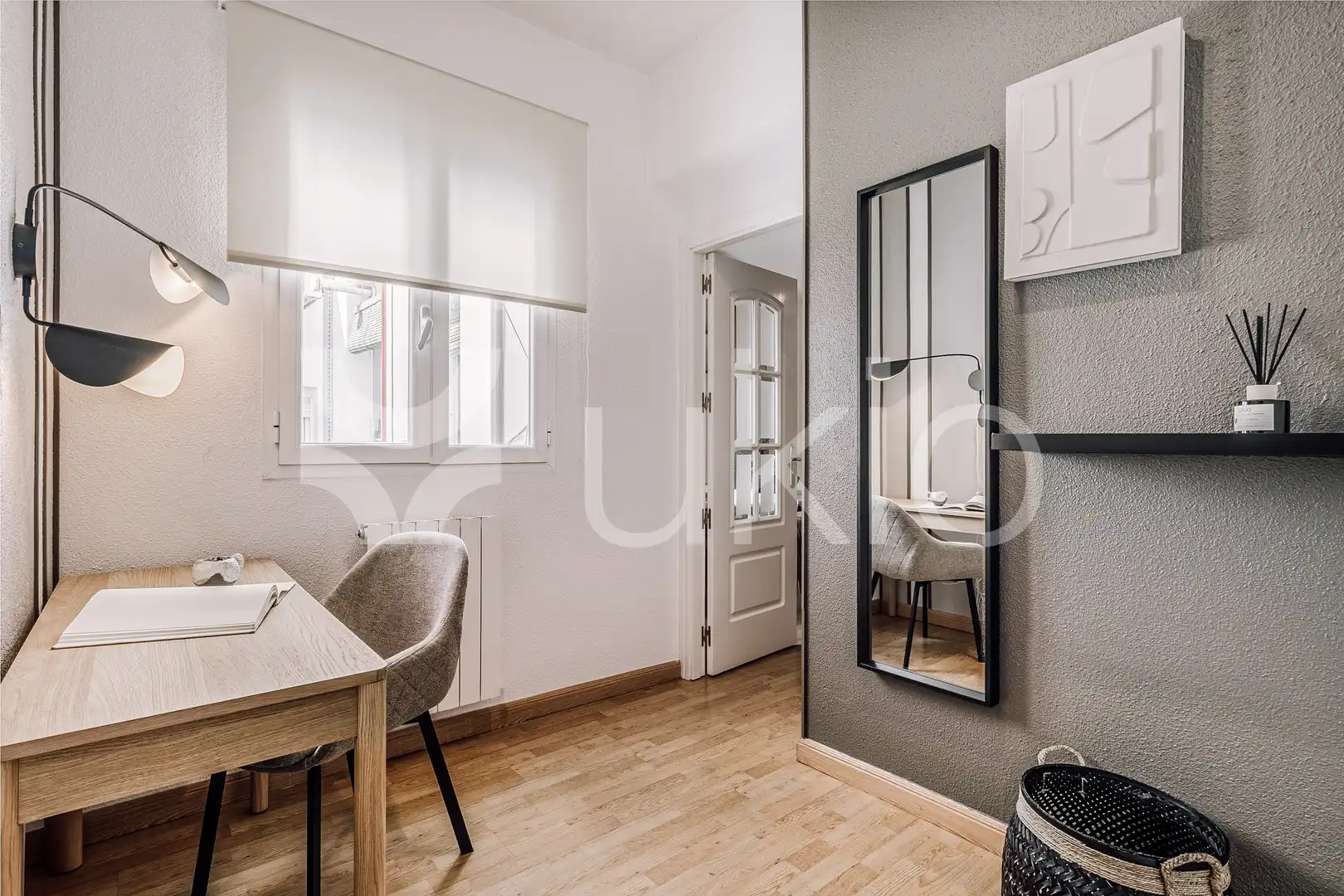 Habitación de Apartamento de alquiler en Madrid con Aire acondicionado, Calefacción y Amueblado