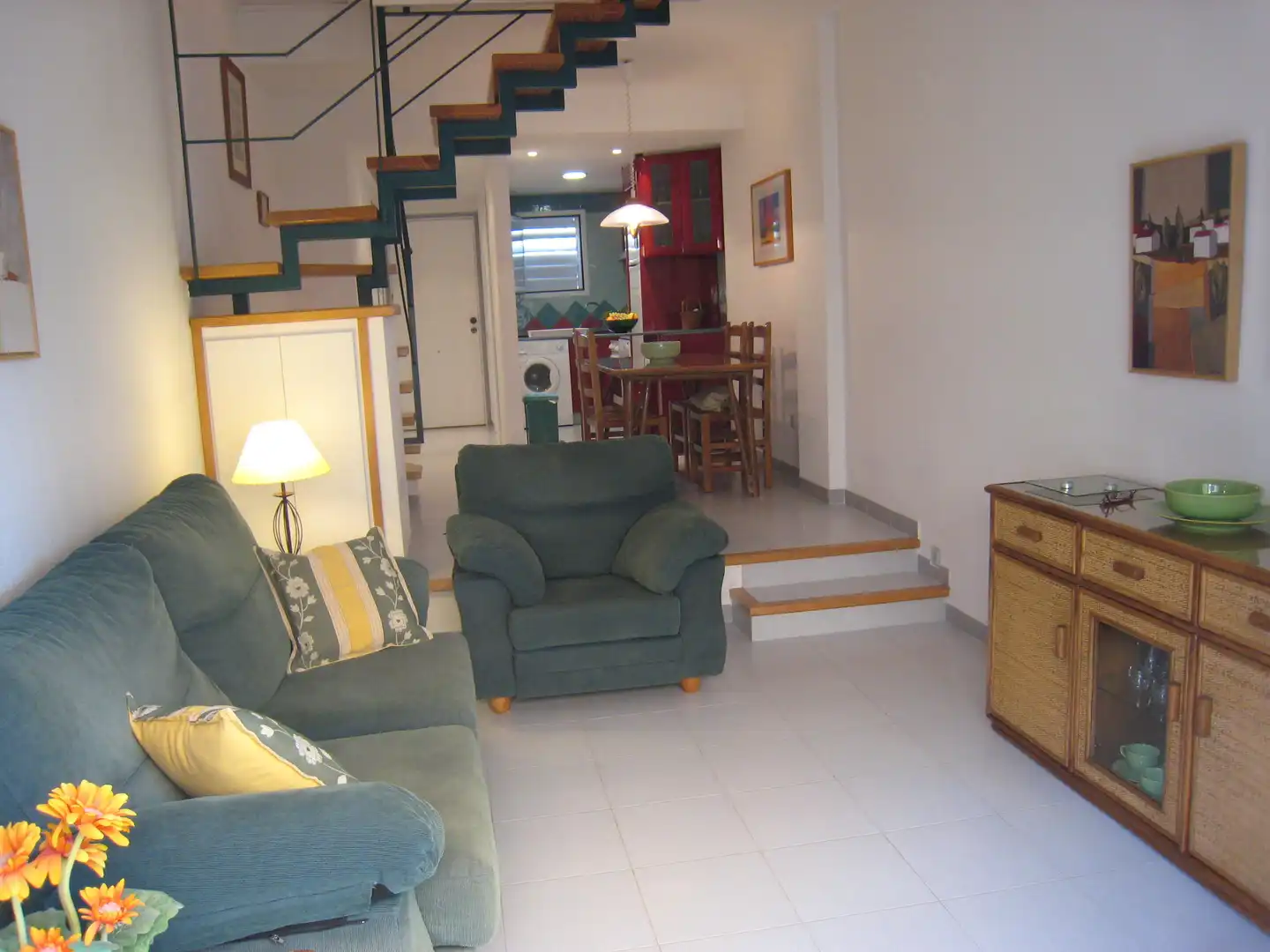 Wohnzimmer von Wohnung zum Verkauf in L'Estartit mit Klimaanlage, Privatgarten und Terrasse