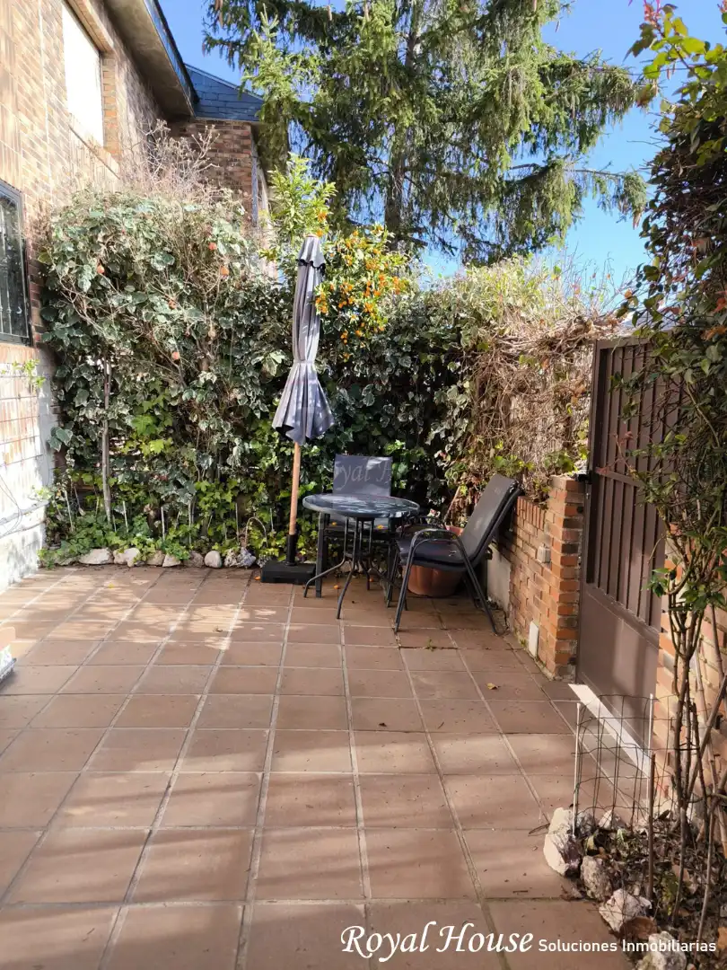 Terrassa de Casa adosada en venda en Galapagar amb Calefacció, Jardí privat i Terrassa