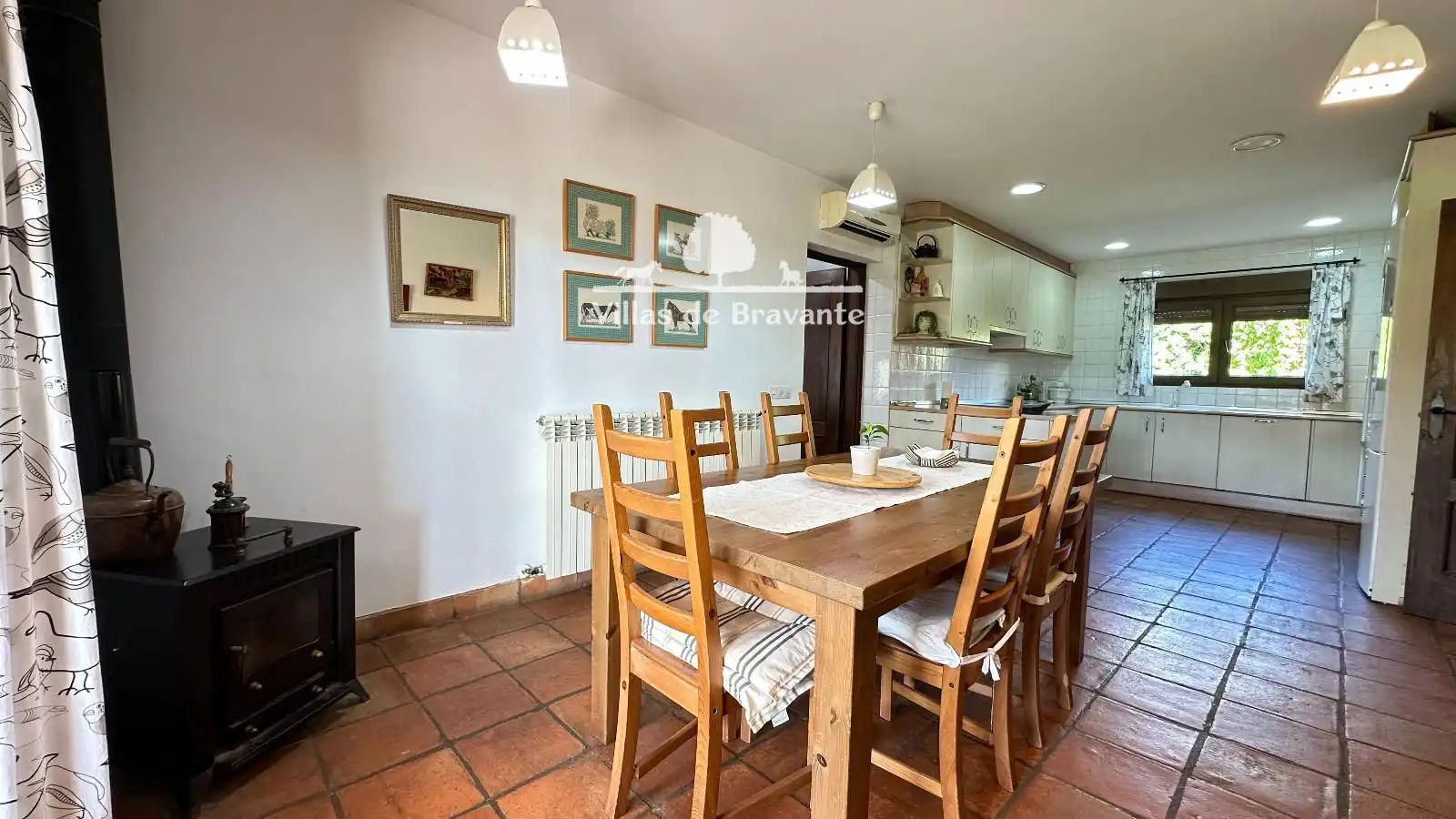 Dining room of Houses for sale in Villanueva de la Cañada  with Air Conditioner, Heating and Parquet flooring