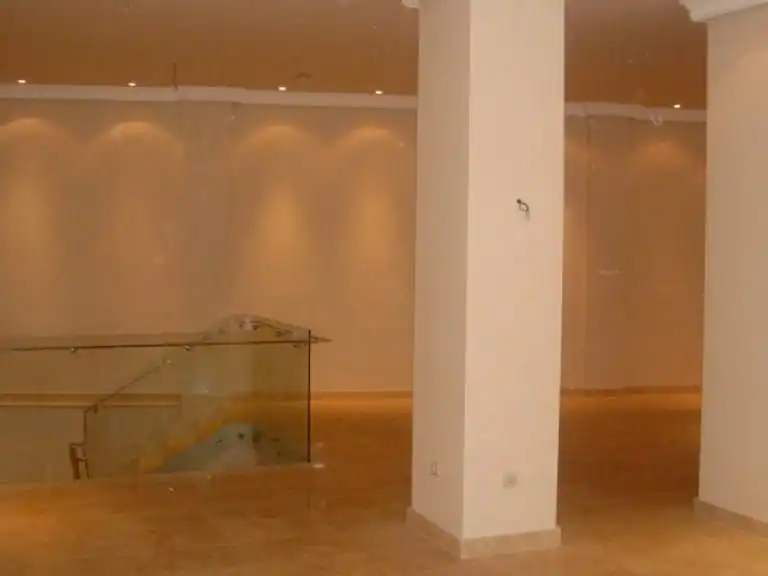 Local comercial en venda a Lancia, imagen 4