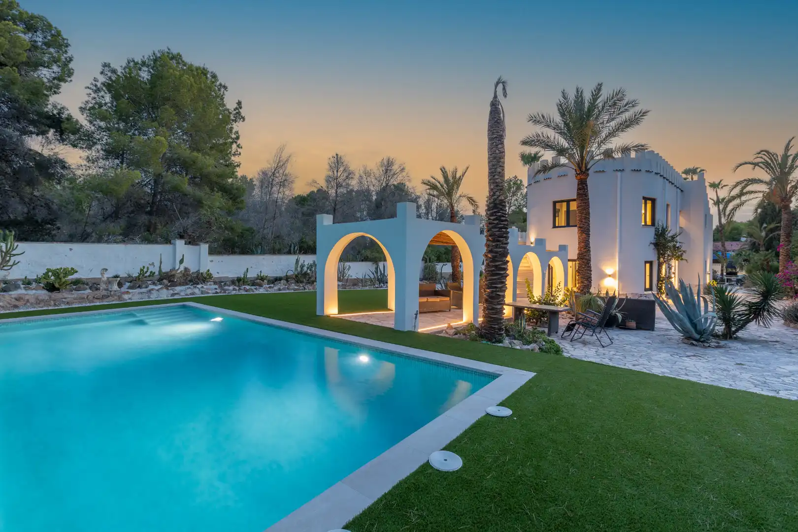 Swimming pool of Houses for sale in Benidorm  with Air Conditioner, Heating and Private garden