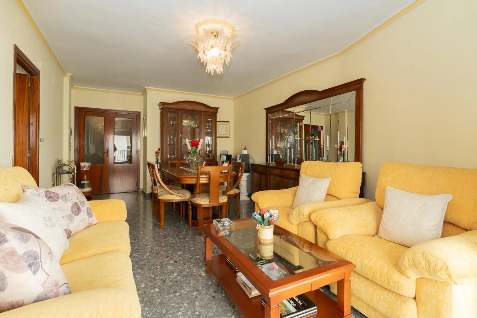 Sala d'estar de Pis en venda en Motril amb Balcó