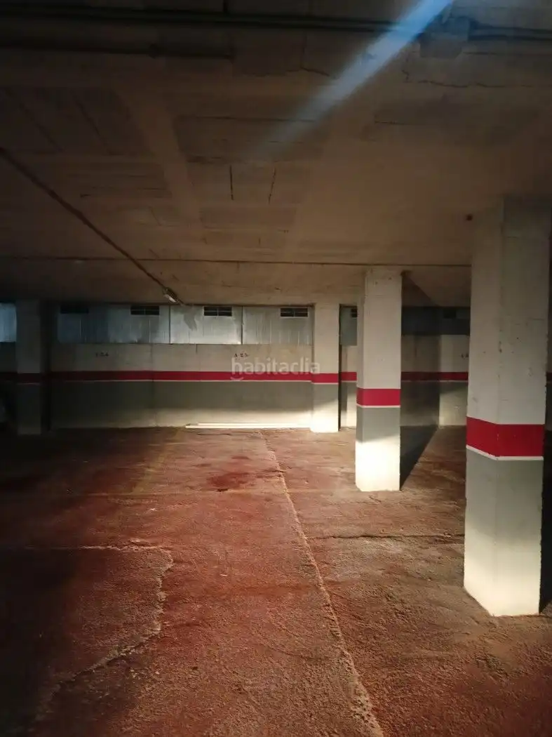 Garatge en venda a Carrer Ancianitat, Zona Esportiva
