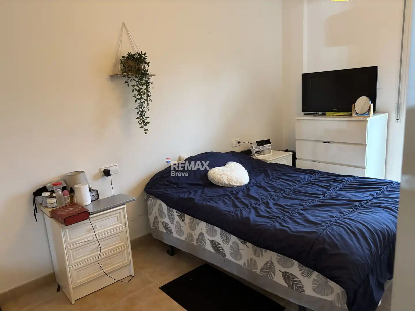 Habitación de Piso en venta en Girona con Aire acondicionado y Balcón
