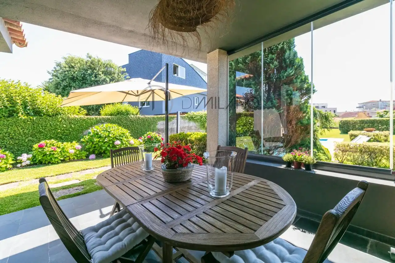 Villa avec piscine à vendre à Nigrán centro, imagen 11