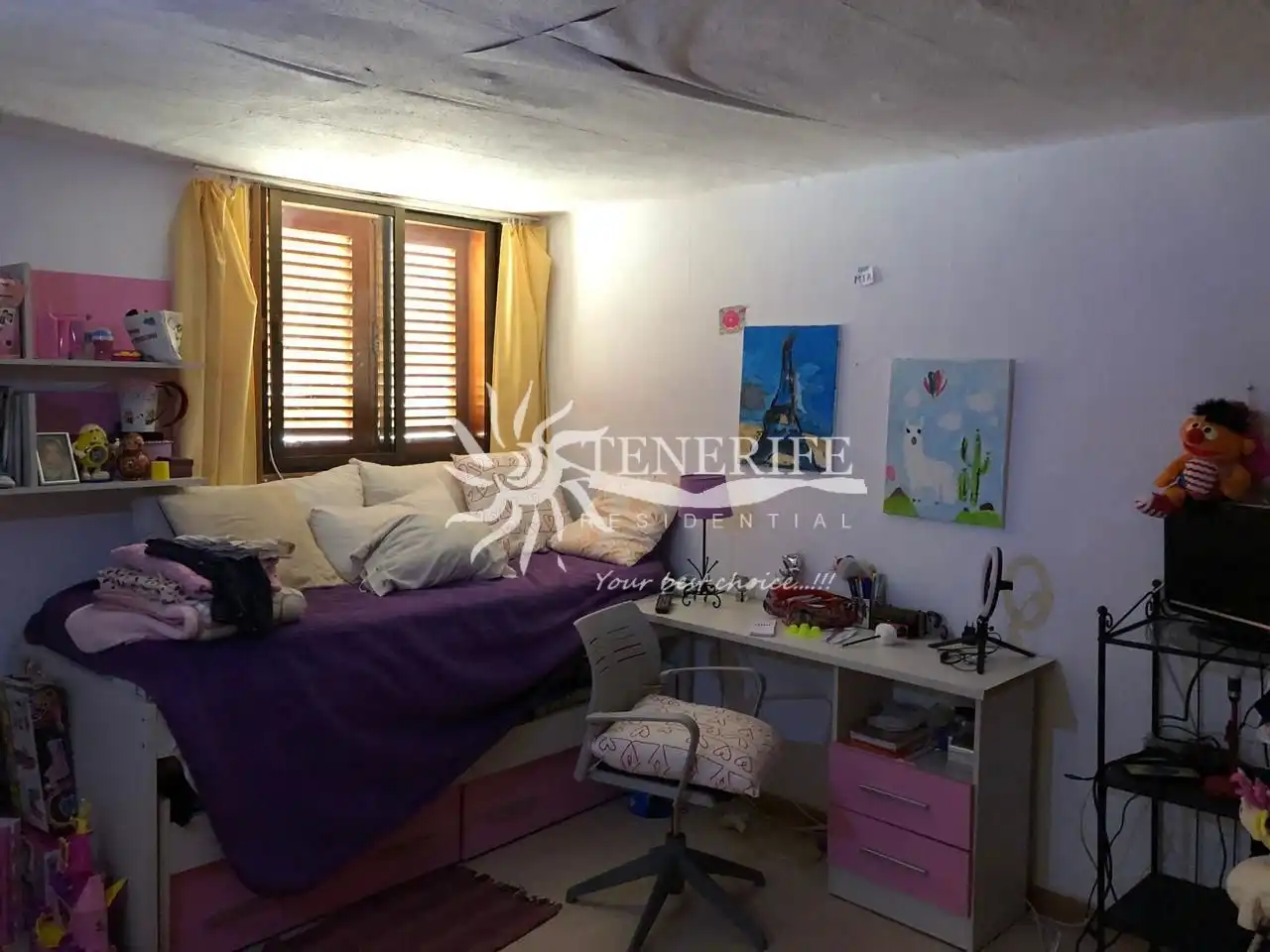 Habitación de Finca rústica en venta en Guía de Isora con Jardín privado, Trastero y Amueblado