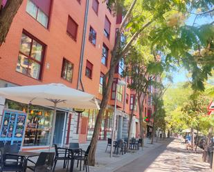 Exterior view of Flat to rent in  Madrid Capital  with Air Conditioner