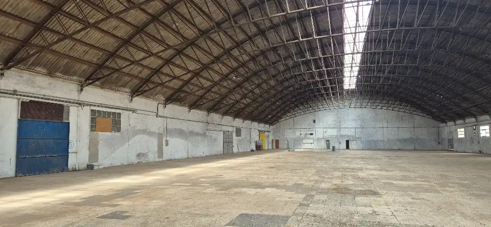 Nave industrial en venta en La Gineta