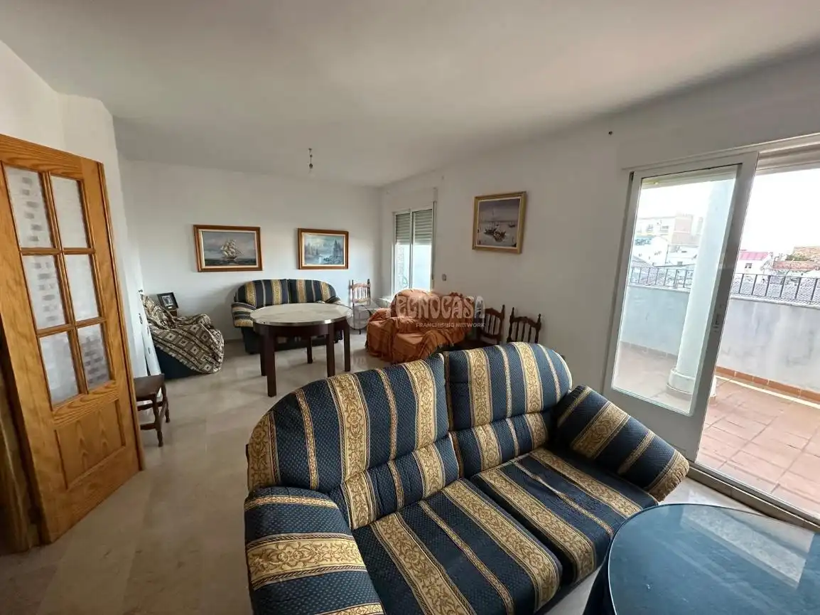 Piso con ascensor en venta en Mengíbar, imagen 2
