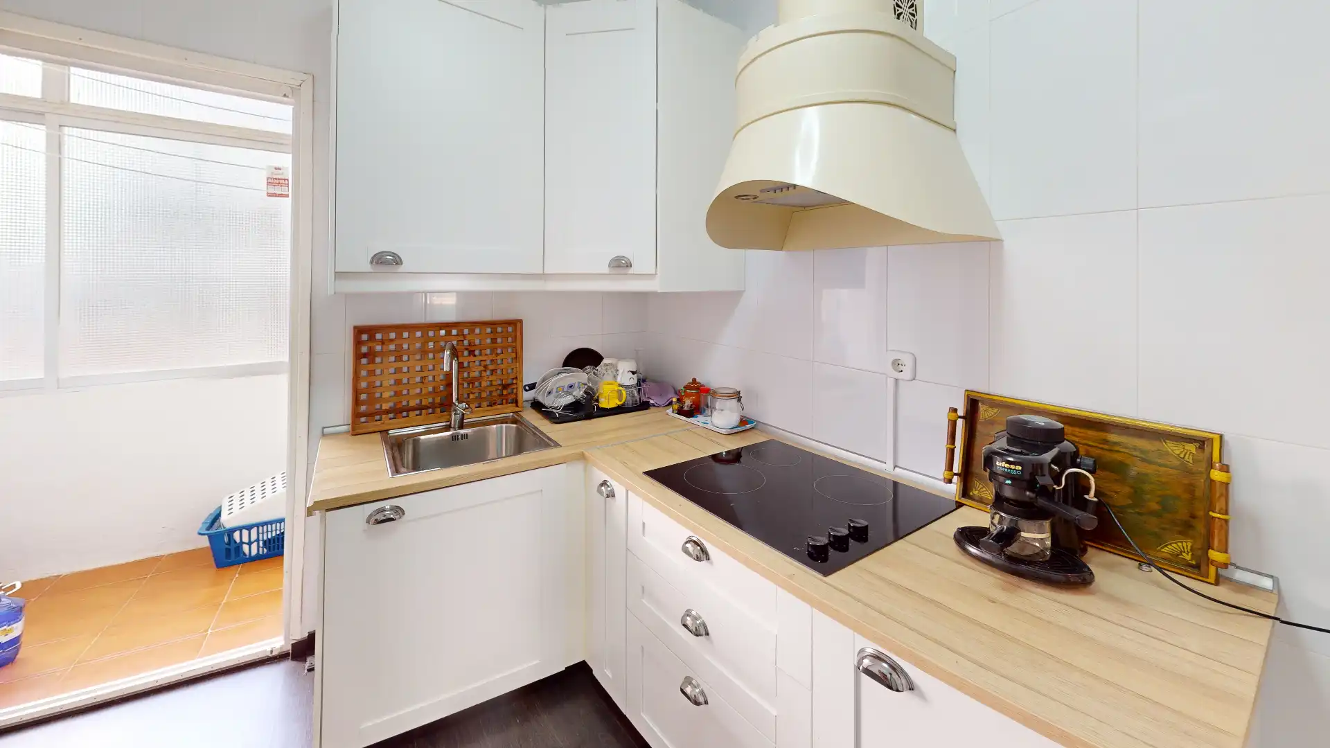 Küche von Wohnung zum Verkauf in Alicante / Alacant mit Möbliert
