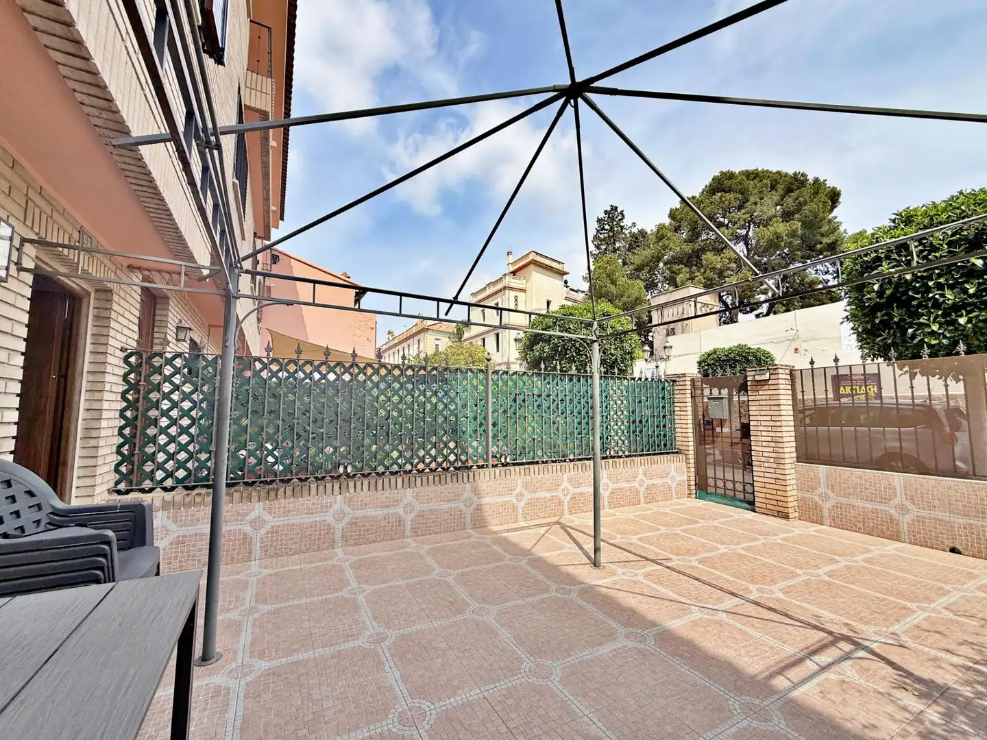 Terraza de Casa adosada en venta en Paterna con Aire acondicionado, Jardín privado y Trastero