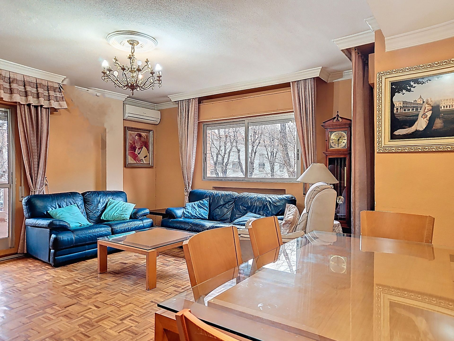 Living room of Flat for sale in Aranjuez  with Air Conditioner, Heating and Terrace