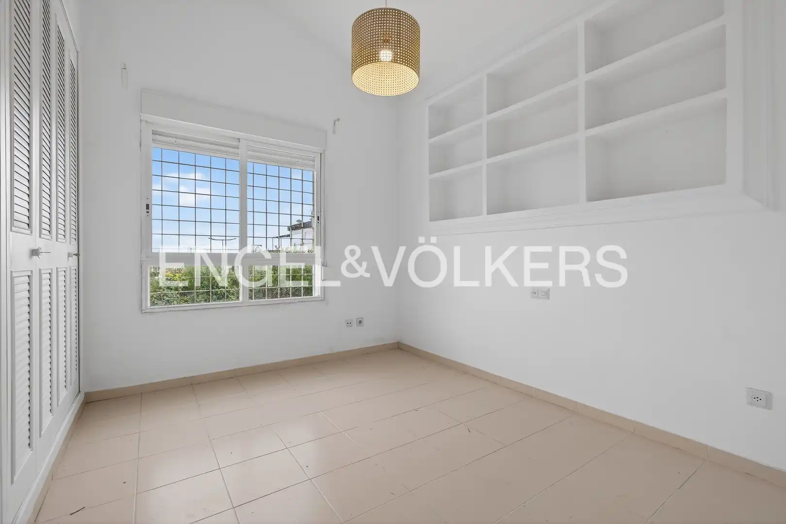 Living room of Houses for sale in Tomares  with Air Conditioner, Heating and Private garden