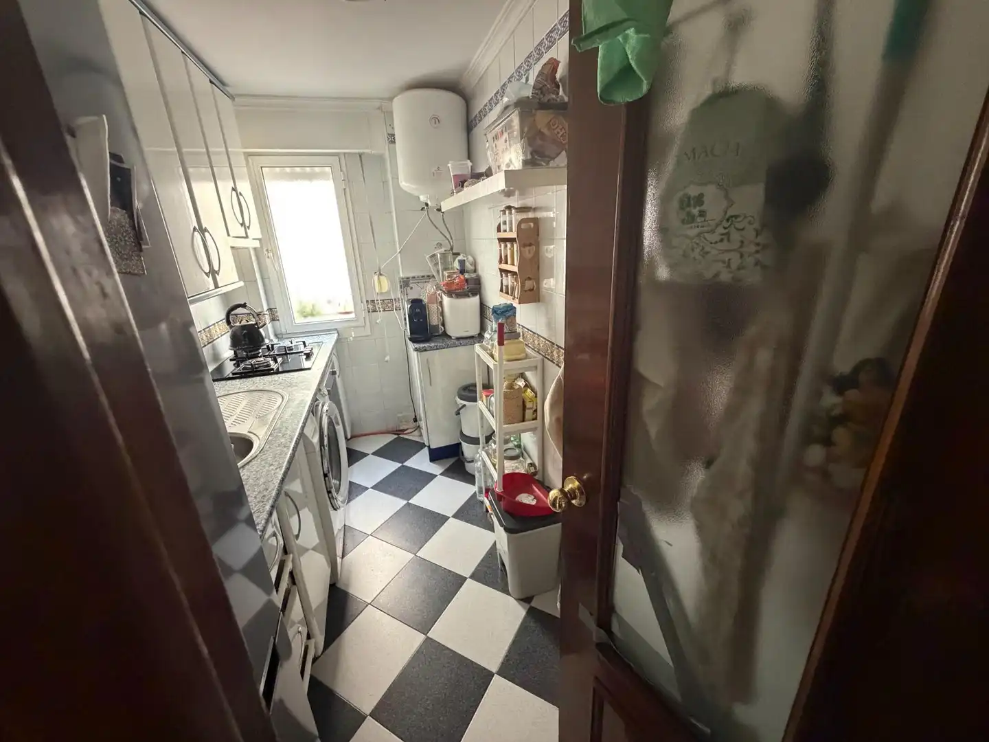 Cuina de Pis en venda en San Juan de Aznalfarache amb Aire condicionat