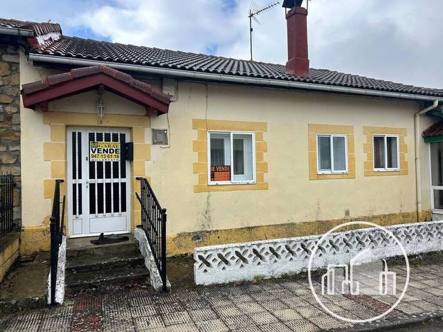 Casa-chalet en Venta en Arija