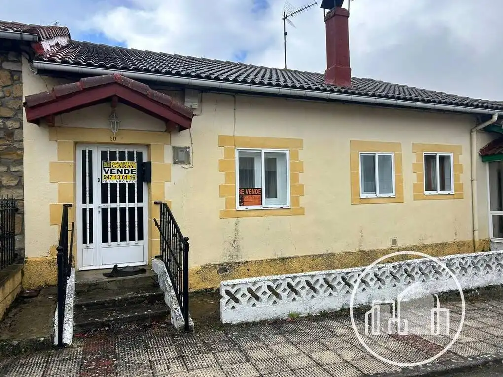 Vista exterior de Casa o chalet en venta en Arija con Calefacción y Jardín privado