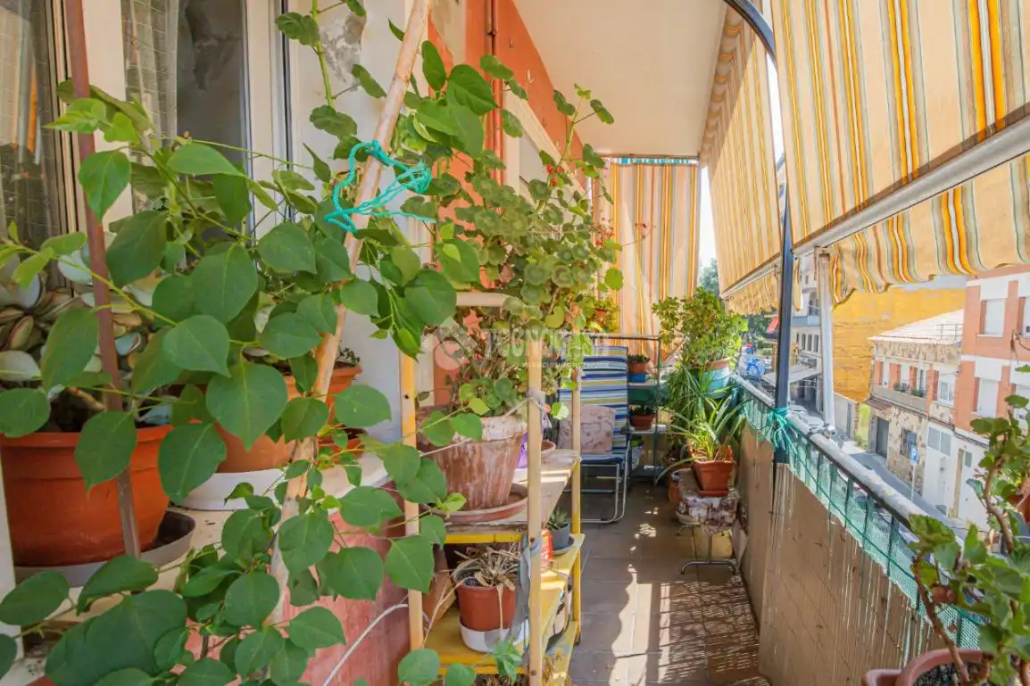 Terraza de Piso en venta en Rubí con Calefacción, Parquet y Amueblado